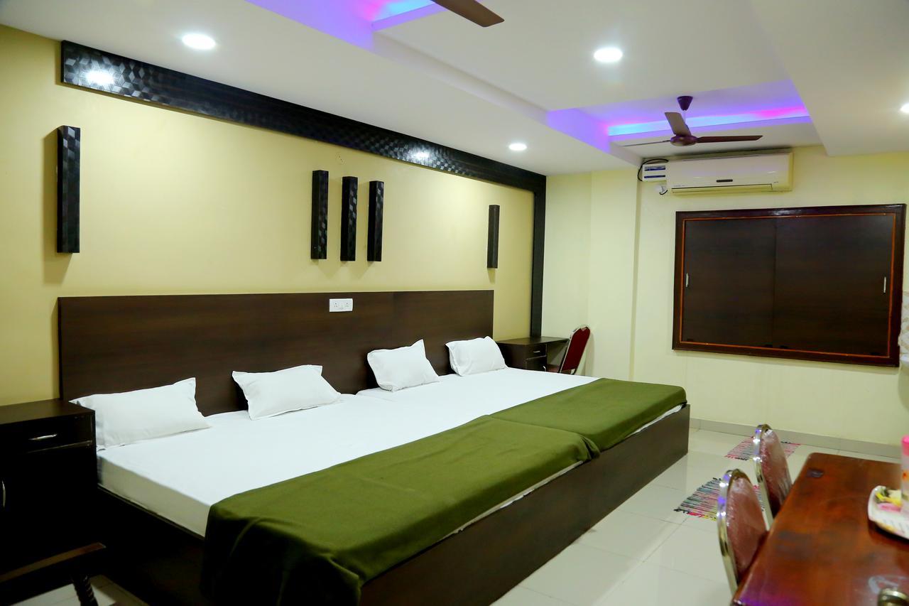 Divya Lodge ไฮเดอราบัด ภายนอก รูปภาพ
