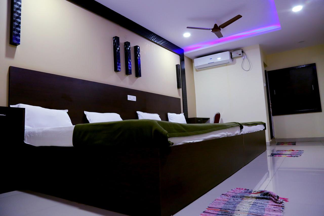 Divya Lodge ไฮเดอราบัด ภายนอก รูปภาพ