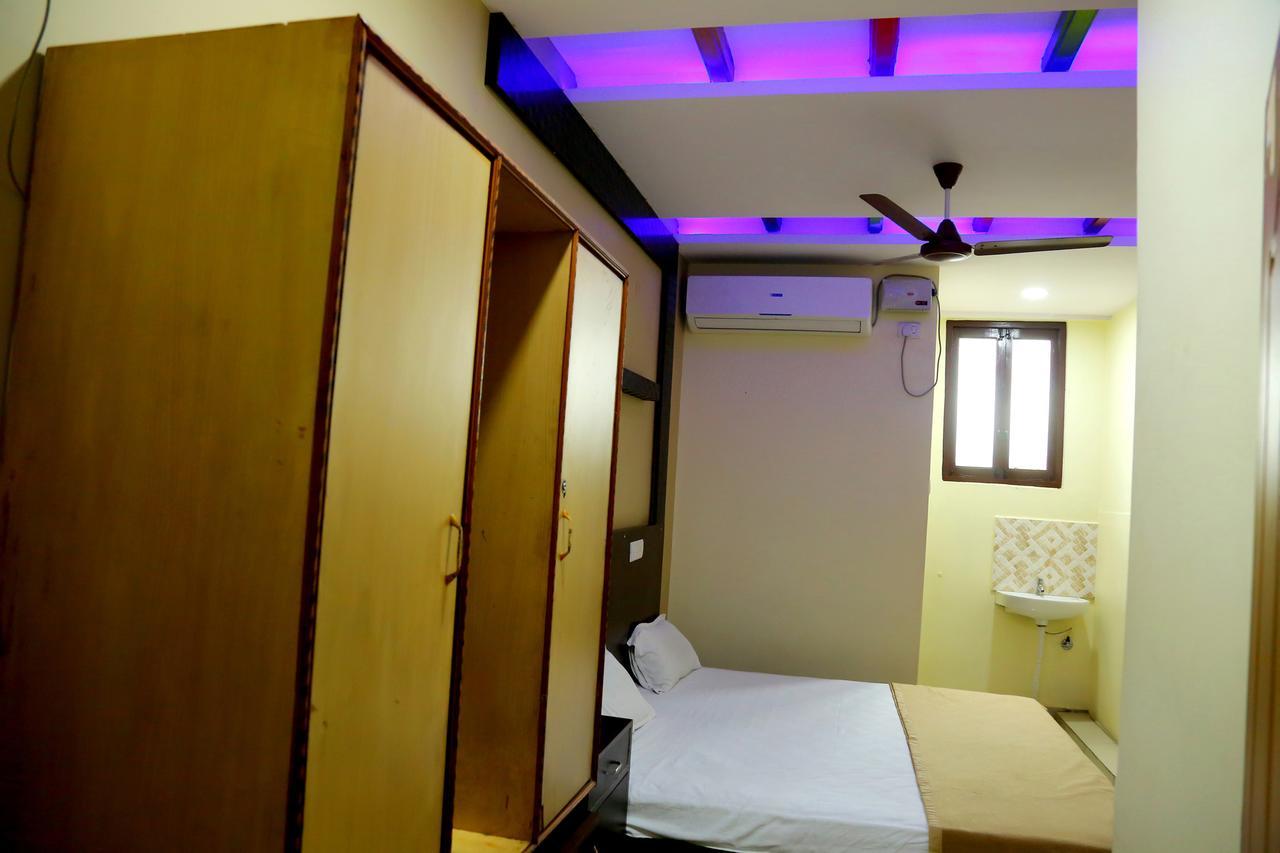 Divya Lodge ไฮเดอราบัด ภายนอก รูปภาพ